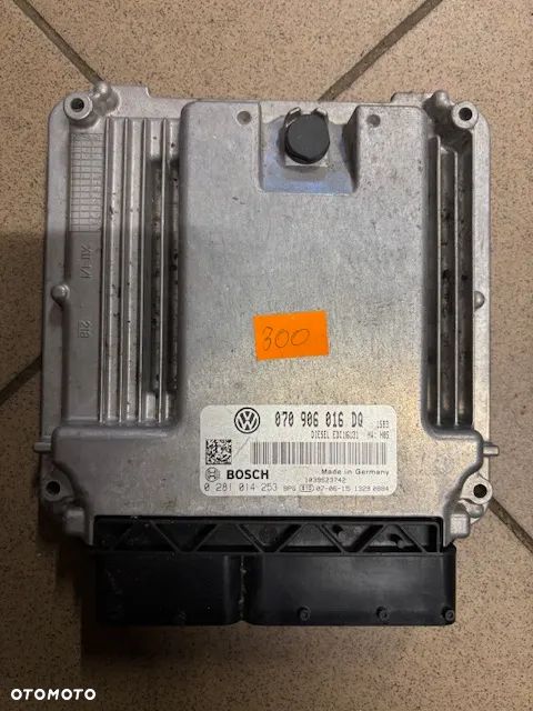 STEROWNIK KOMPUTER SILNIKA VOLKSWAGEN VW T5 2,5 070906016DQ - 1