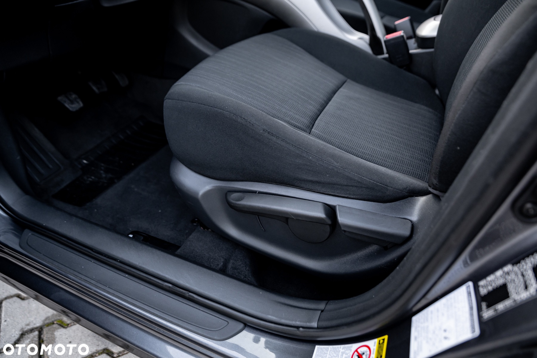 Toyota Auris 1.6 VVT-i Prestige - 19