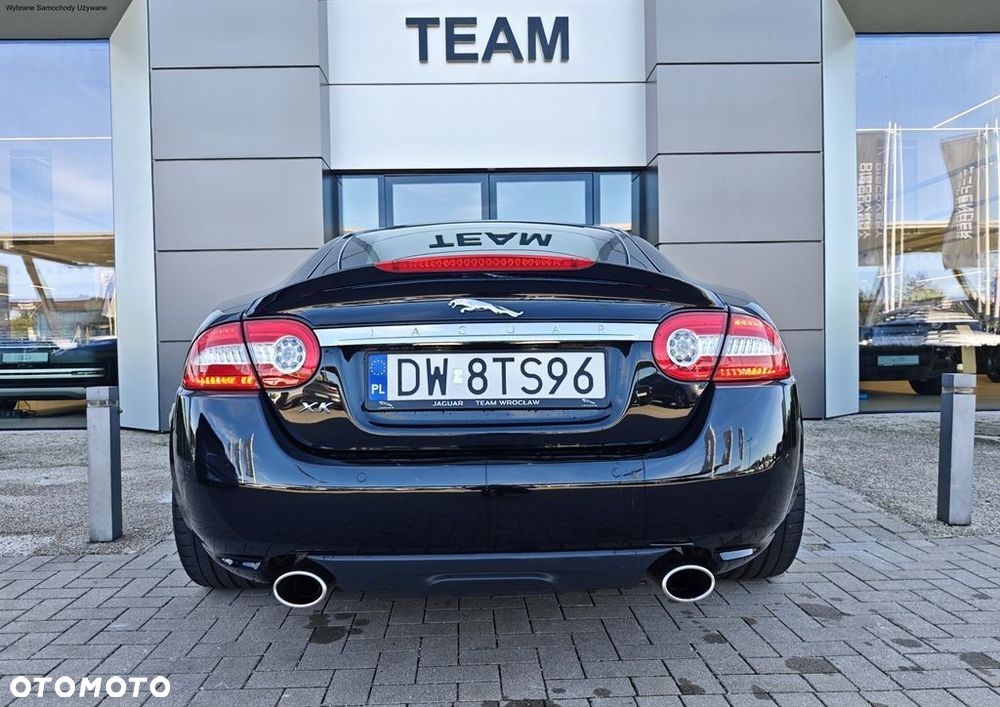Jaguar XK - 8