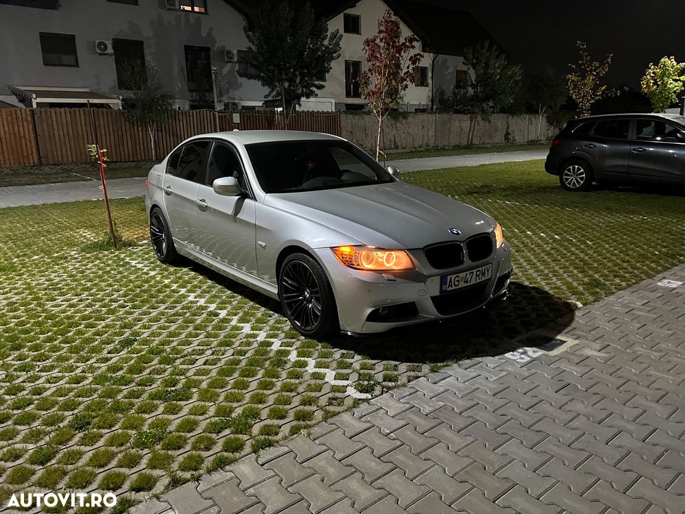 BMW Seria 3 320d - 38