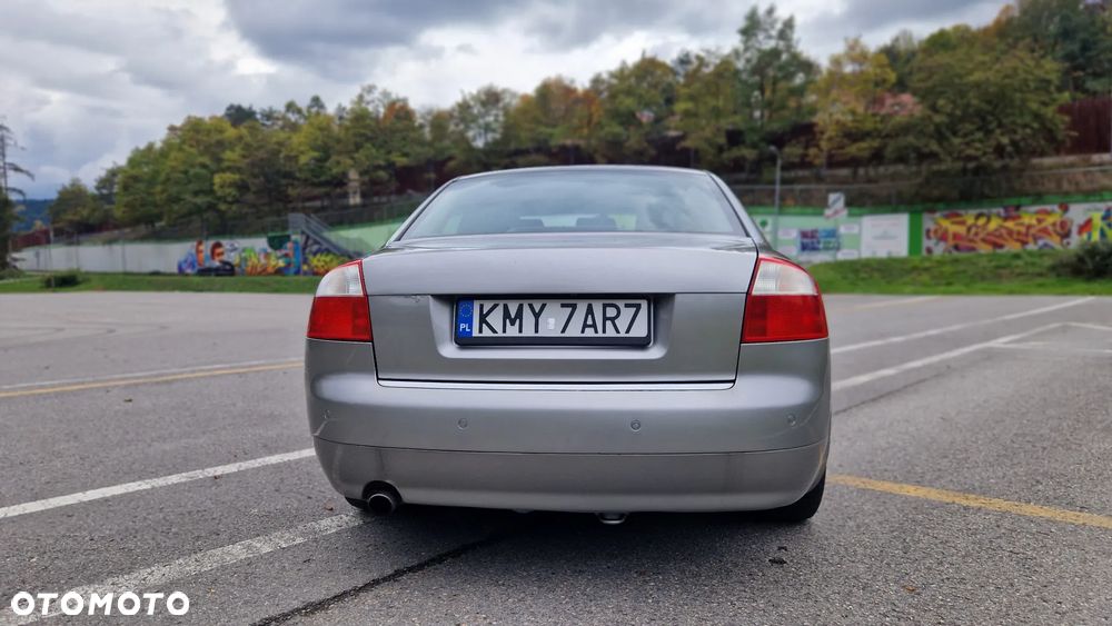 Audi A4 Limousine - 6