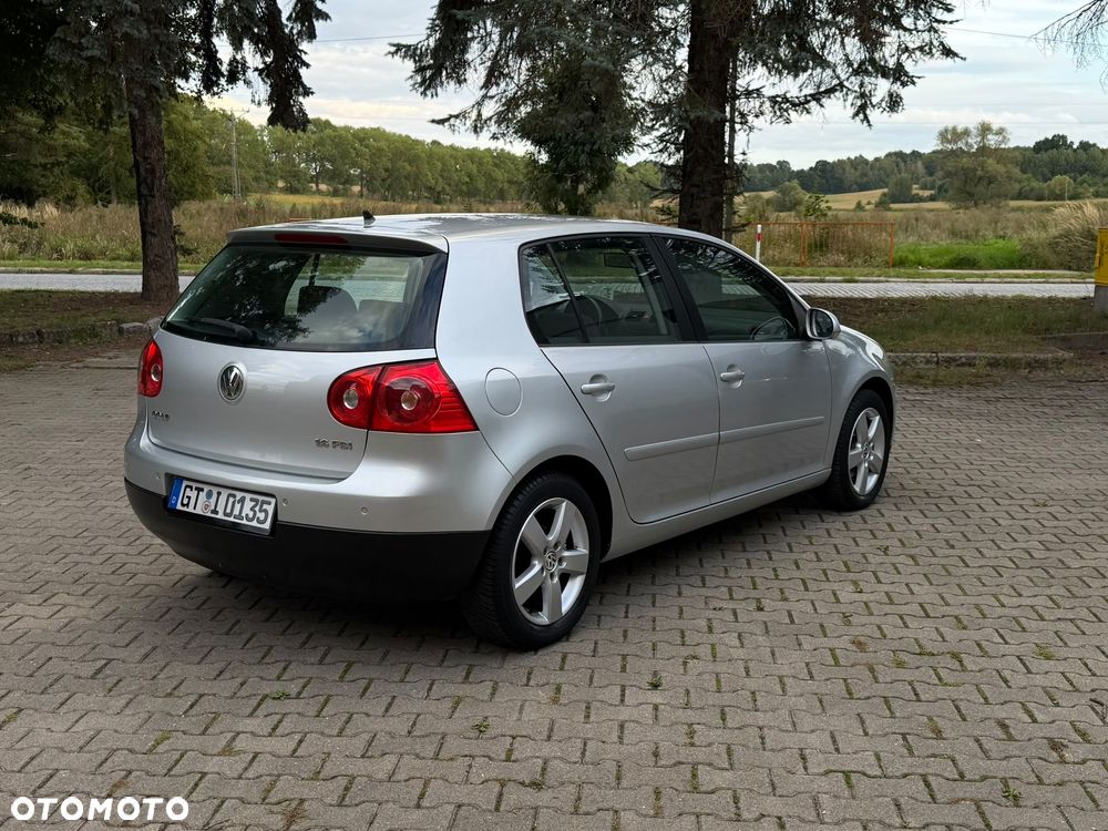 Volkswagen Golf - 3