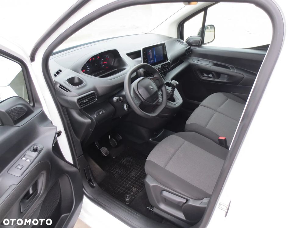 Peugeot PARTNER LONG ORYGINAŁ LAKIER i NISKI PRZEBIEG SALON PL. - 9