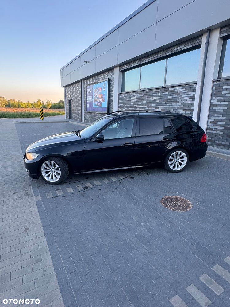 BMW Seria 3 320i - 18