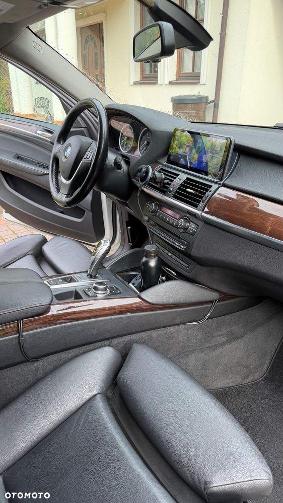 BMW X6 - 11