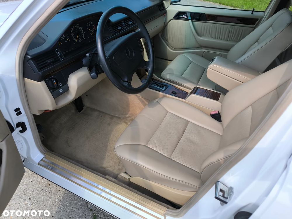 Mercedes-Benz Klasa E 420 - 11