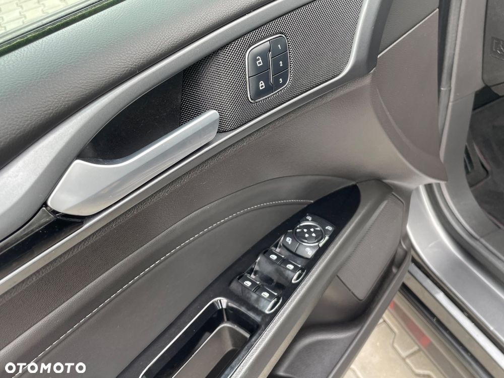 Ford Mondeo - 18
