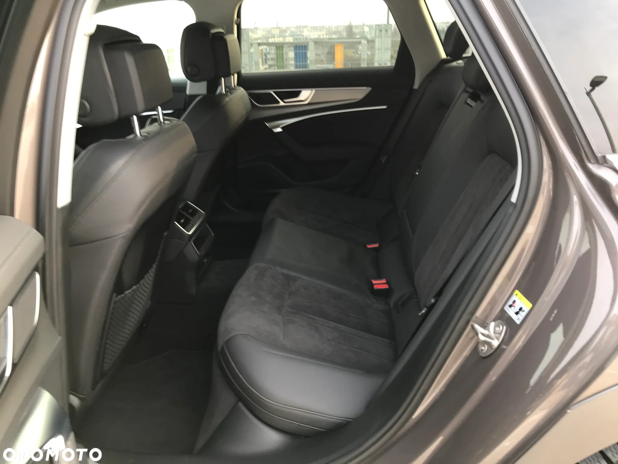 Audi A6 Allroad - 26