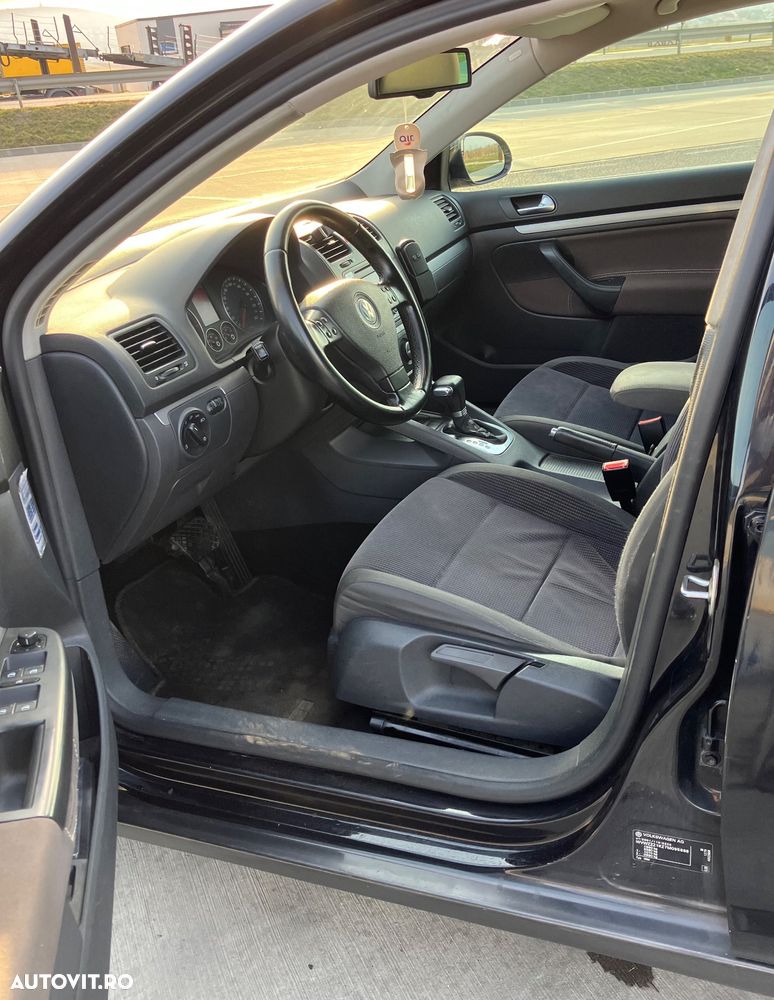 Volkswagen Jetta 1.9 TDI Comfortline DSG - 10