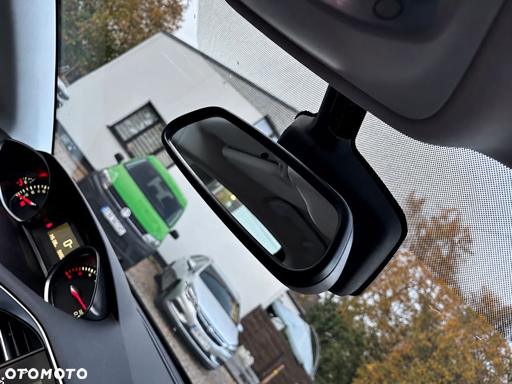 Peugeot 308 1.5 BlueHDi Allure S&S - 31