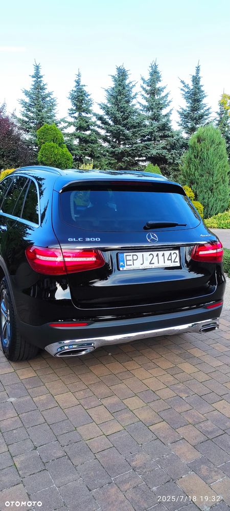 Mercedes-Benz GLC 300 4Matic 9G-TRONIC - 4