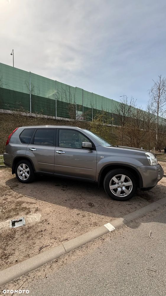 Nissan X-Trail 2.0 dCi LE - 12