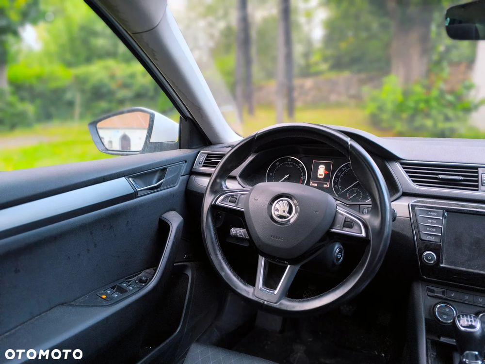 Skoda Superb 2.0 TDI L&K - 6