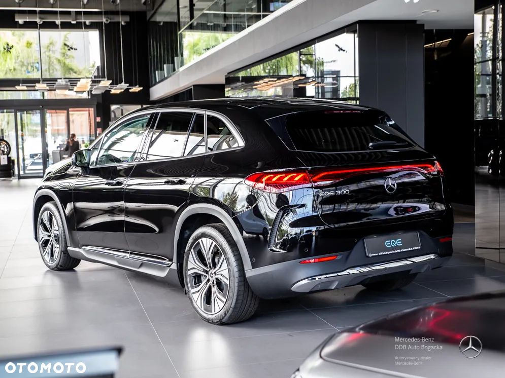 Mercedes-Benz EQE 300 90.5kWh Electric Art - 3