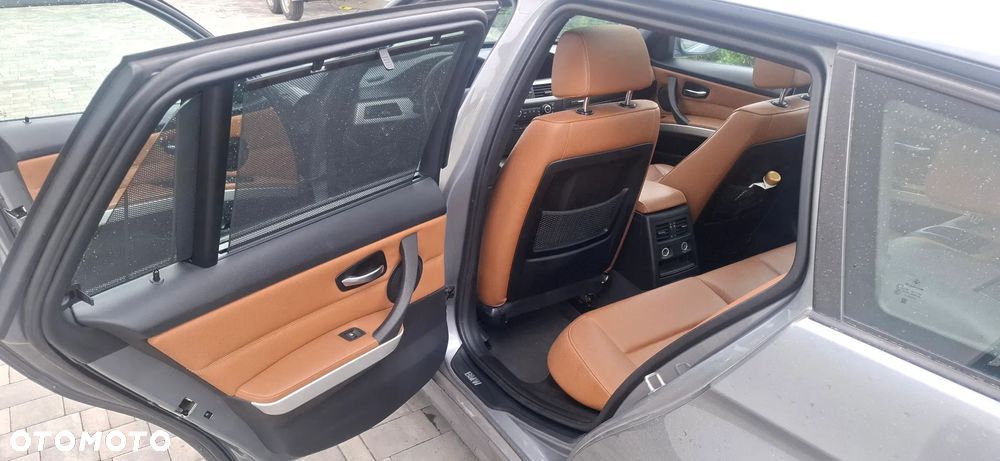 BMW Seria 3 320d Efficient Dynamics Edition Edition Luxury Line Purity - 6