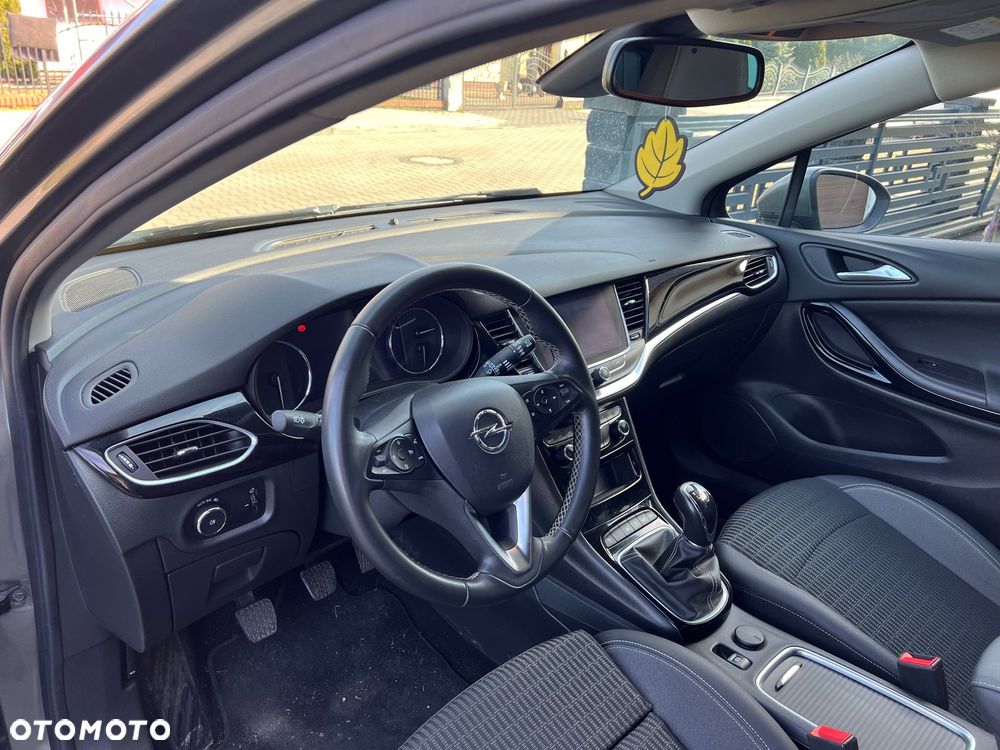 Opel Astra - 16
