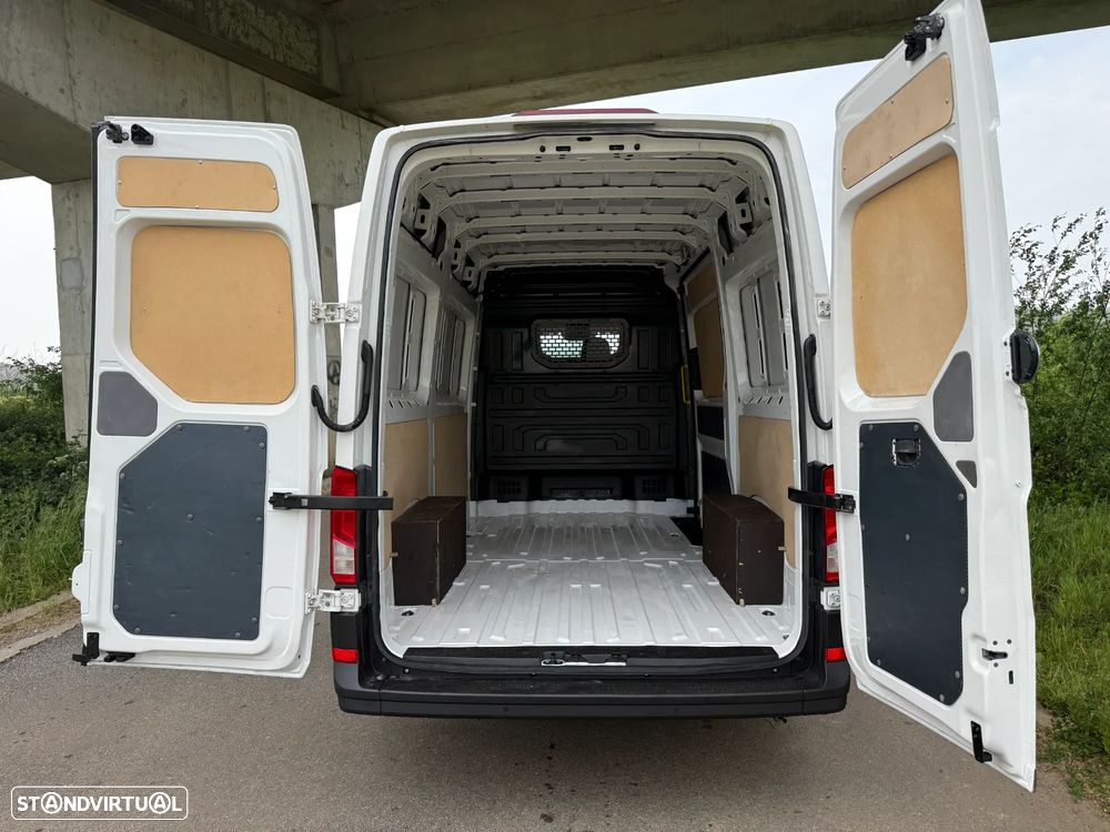 VW CRAFTER 35 2.0 TDI BLUEMOTION L3H3 140 CV - 11