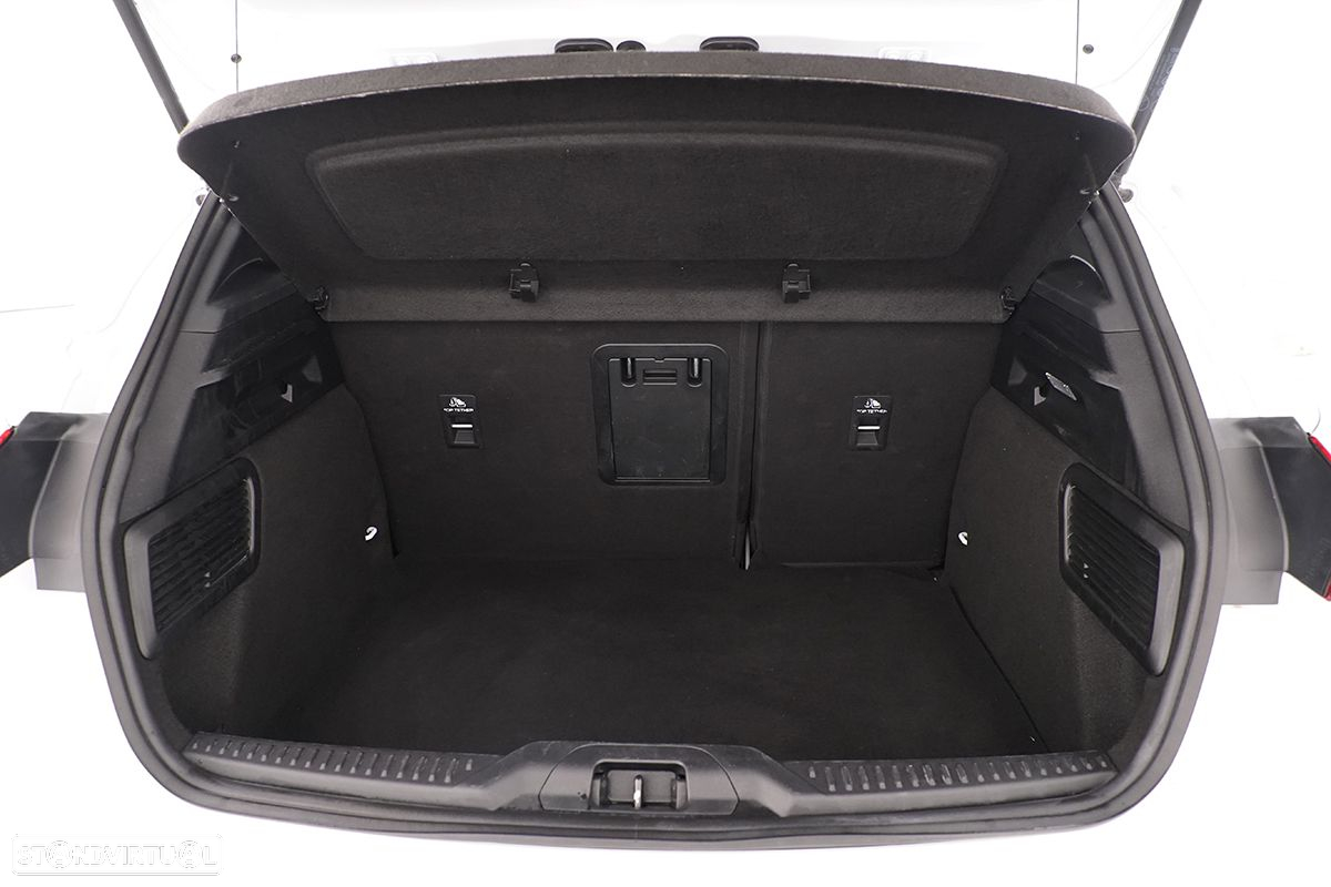 Ford Focus 1.0 EcoBoost MHEV ST-Line X - 20