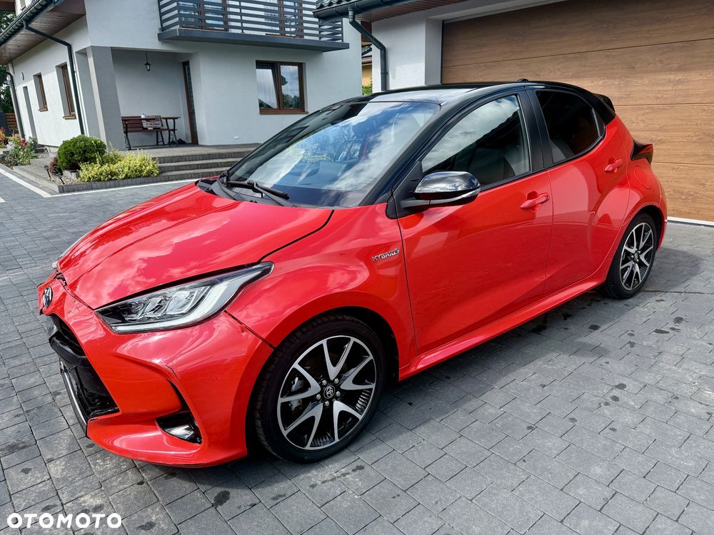 Toyota Yaris Hybrid 1.5 Premiere Edition - 2