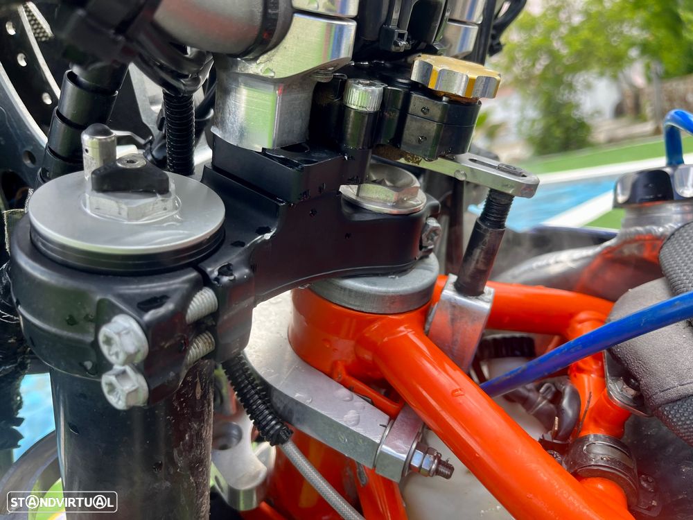 KTM 690 Rally - 28