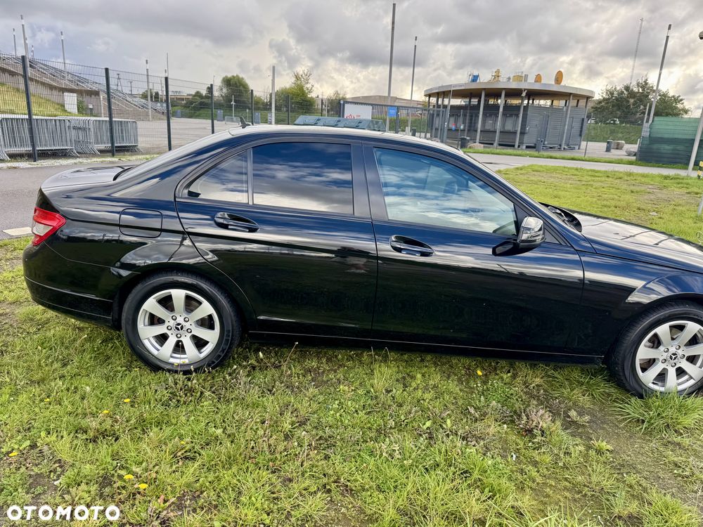 Mercedes-Benz C-Class 2009 photo 5