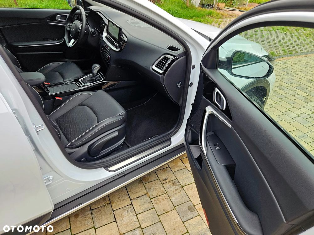 Kia XCeed 1.6 T-GDI L Business Line DCT - 24