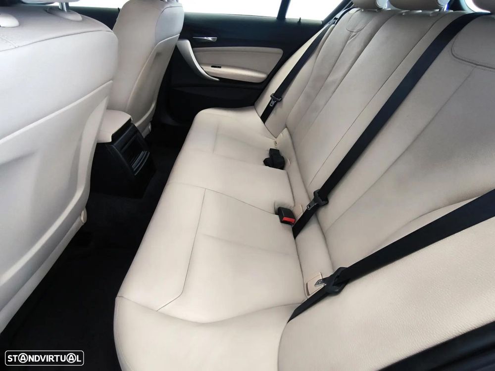 BMW 118 d Line Sport - 56