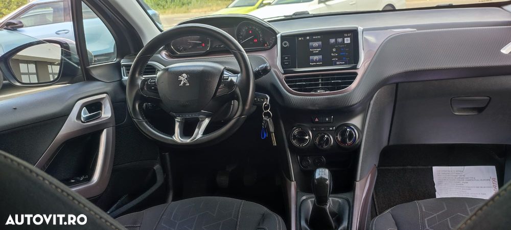 Peugeot 2008 - 7