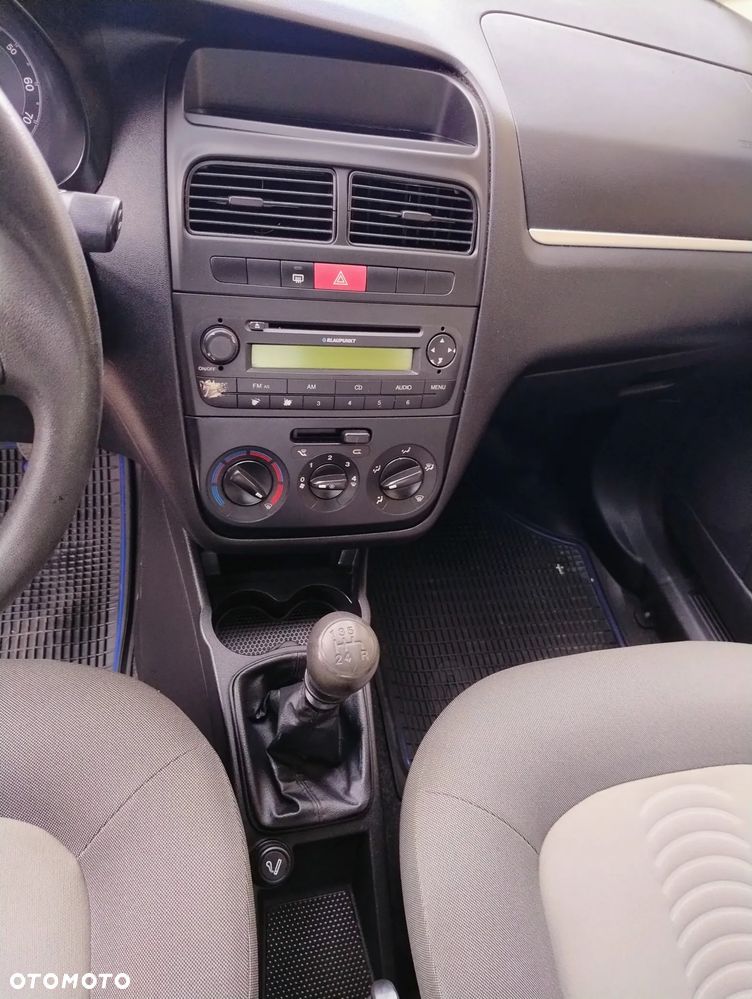 Fiat Linea 1.4 Active - 12