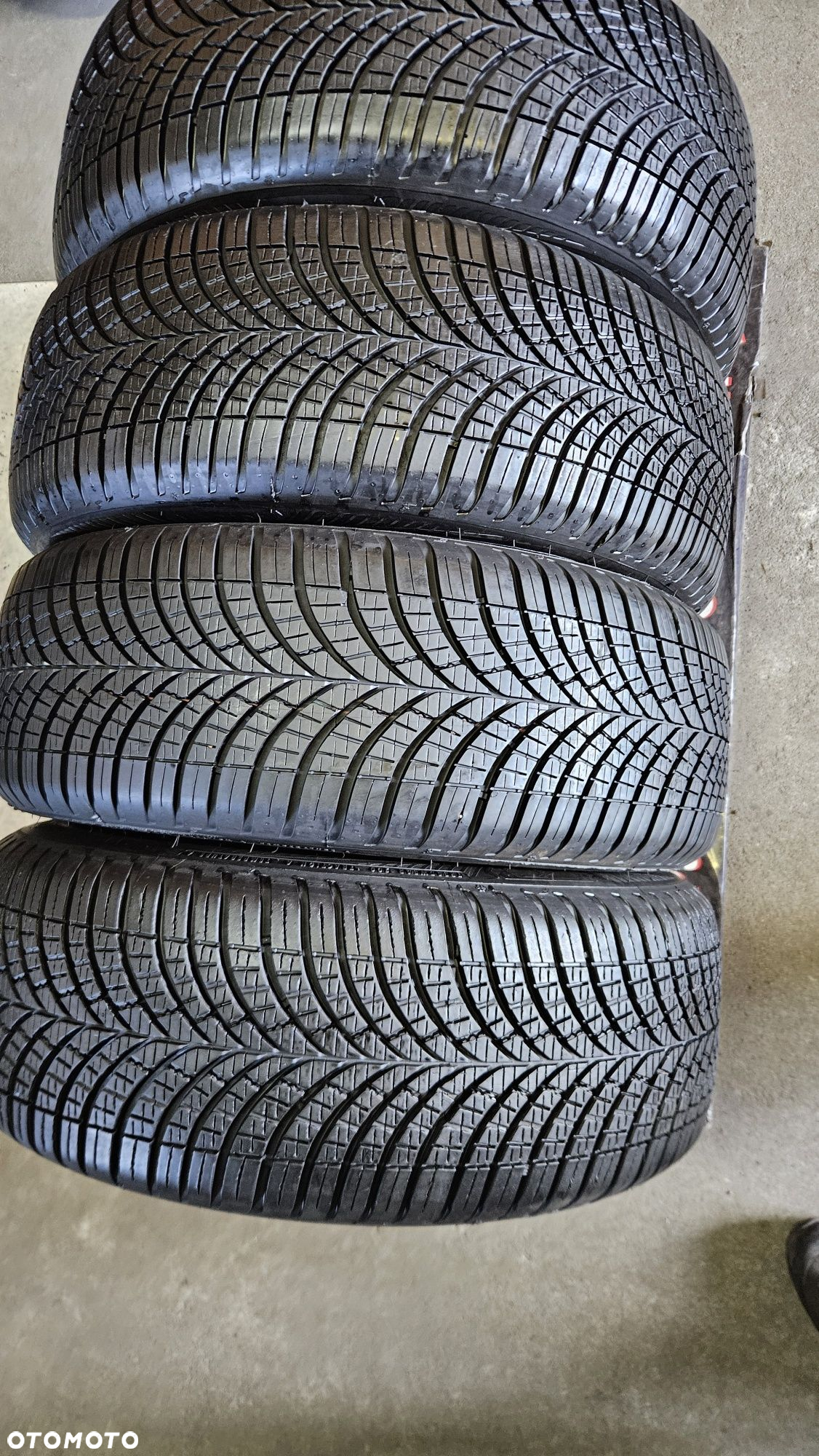 opony używane 205/55R16 Goodyear vector 4season Gen-3 - 3