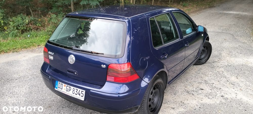 Volkswagen Golf 1.6 - 17