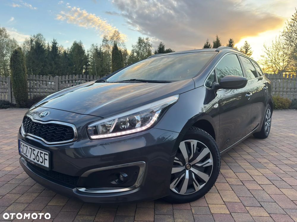 Kia Ceed - 1