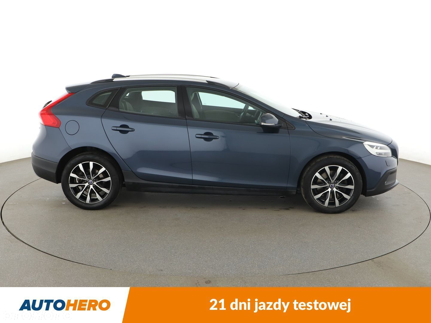 Volvo V40 Cross Country - 7