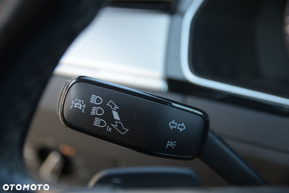 Volkswagen Arteon 2.0 TSI 4Motion R-Line DSG - 34