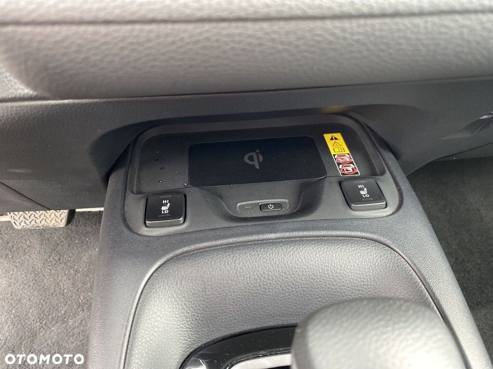 Toyota Corolla 2.0 Hybrid Comfort - 18