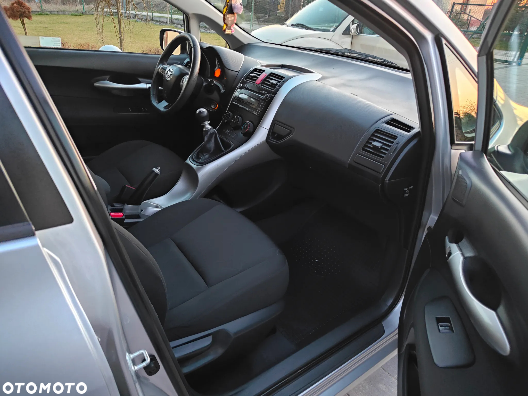 Toyota Auris 1.33 VVT-i Premium - 9