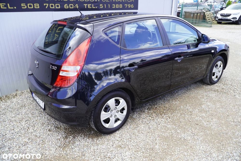 Hyundai i30 1.4 Blue Comfort - 32