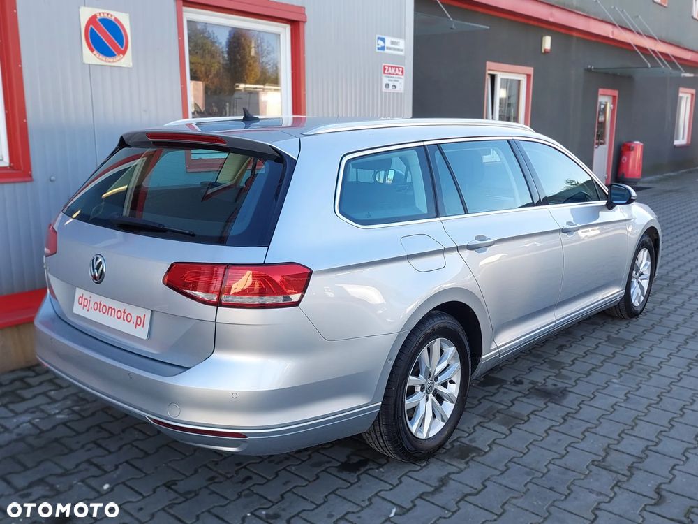 Volkswagen Passat - 9