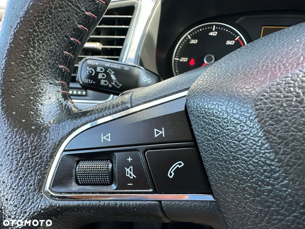 Seat Leon Sportstourer 2.0 TDI FR S&S DSG - 19