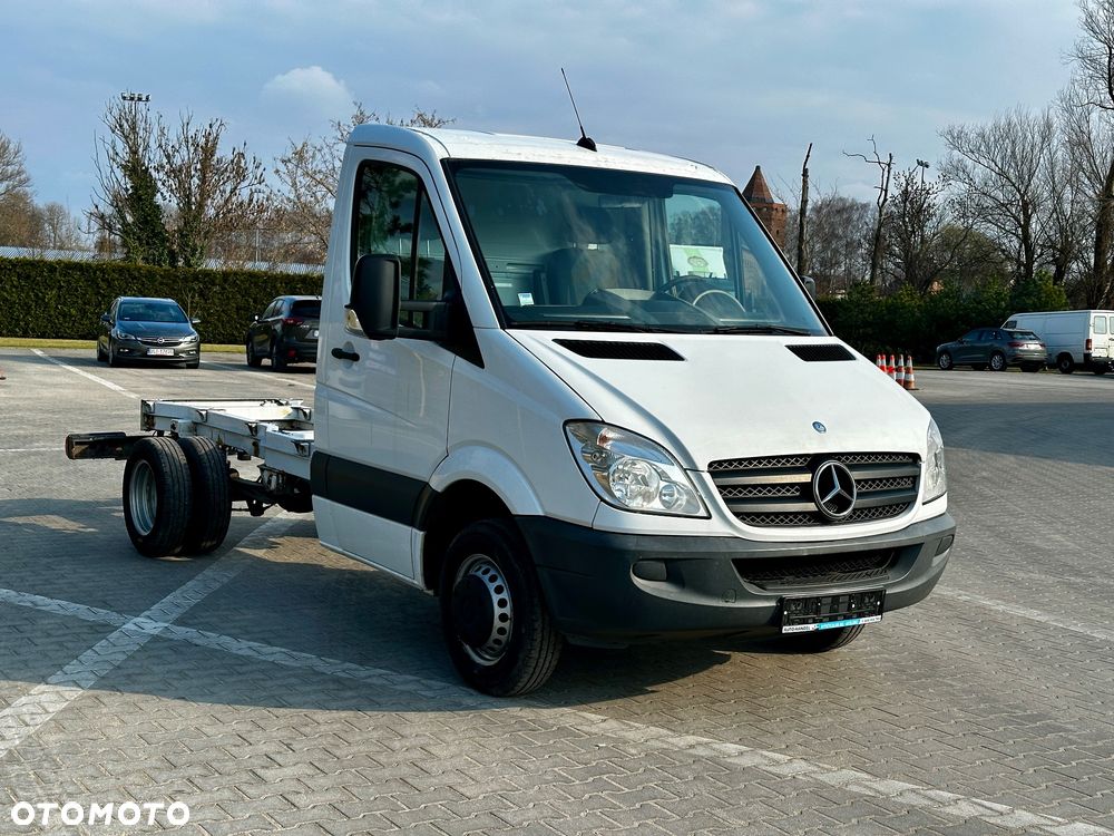 Mercedes-Benz Sprinter - 2