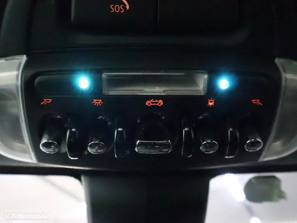 MINI Cabrio Cooper Auto - 28