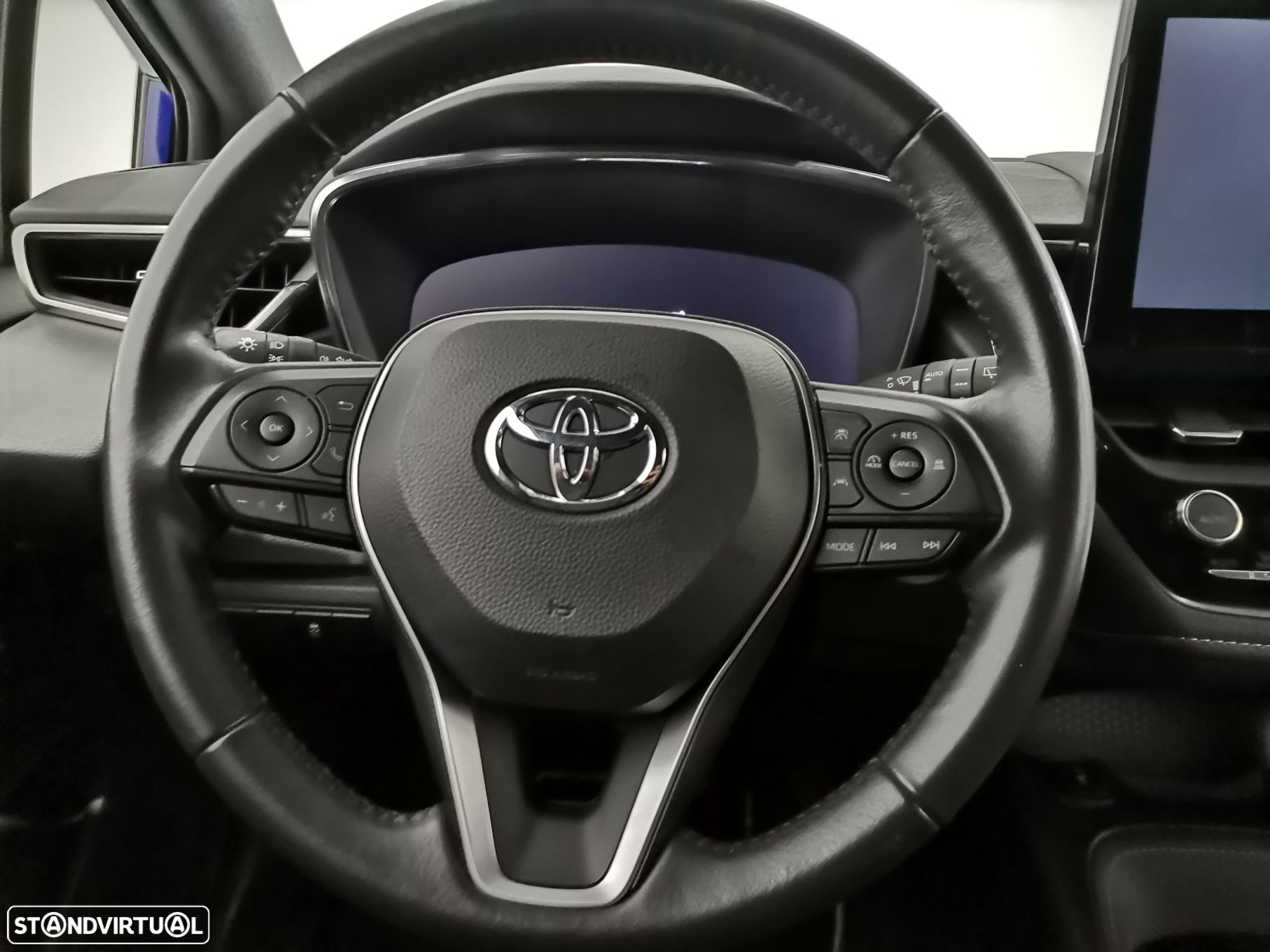 Toyota Corolla 1.8 Hybrid Comfort Plus - 13