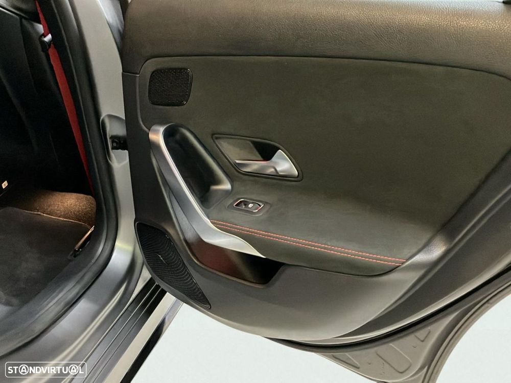 Mercedes-Benz A 35 AMG - 21