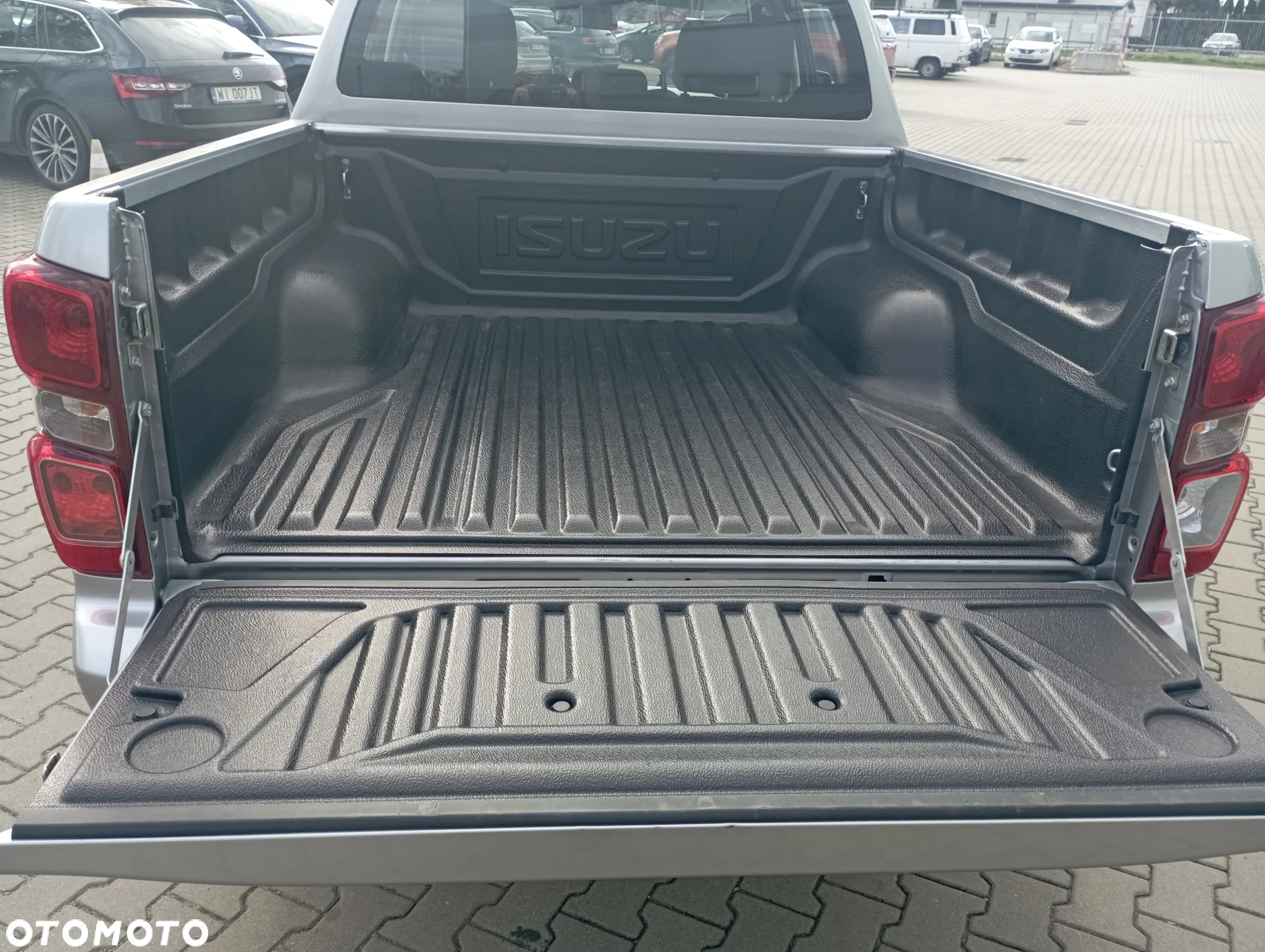 Isuzu D-Max 1.9 DC LS - 22