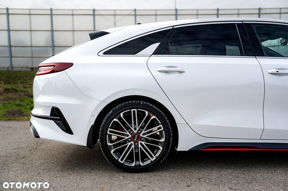 Kia ProCeed - 8