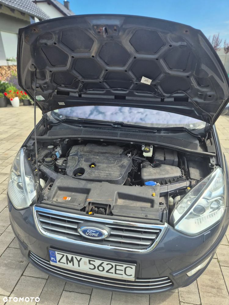 Ford Galaxy 2.0 TDCi Titanium - 24