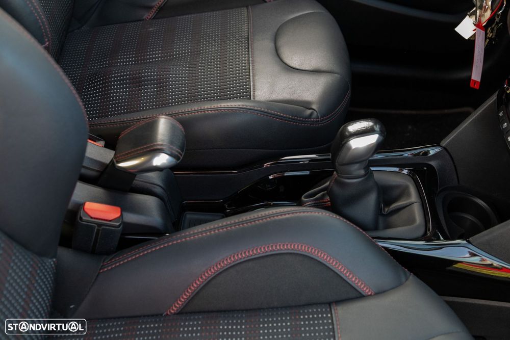 Peugeot 2008 PureTech 110 Stop&Start GT-Line Edition - 37