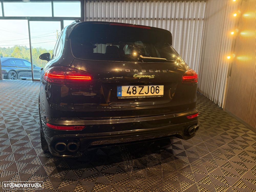 Porsche Cayenne S E-Hybrid Platinum Edition - 6