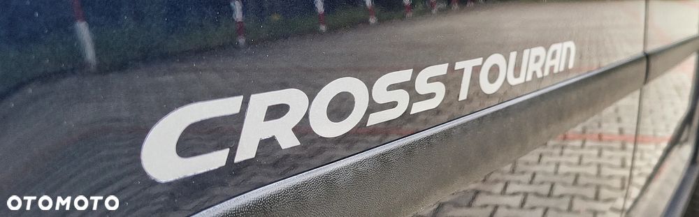 Volkswagen Touran 2.0 TDI DPF Cross - 12