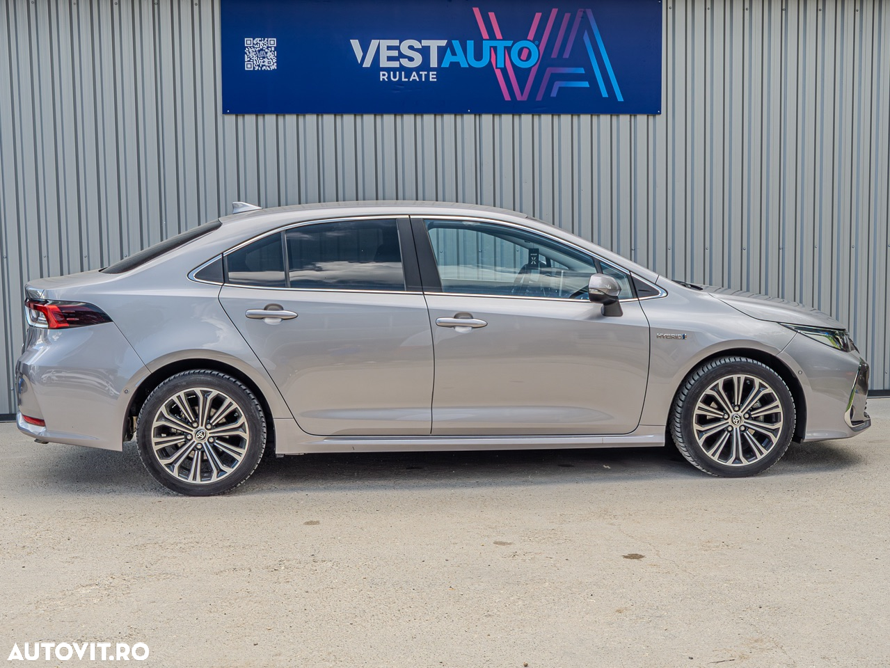 Toyota Corolla Sedan 1.8 HSD Exclusive Plus - 19